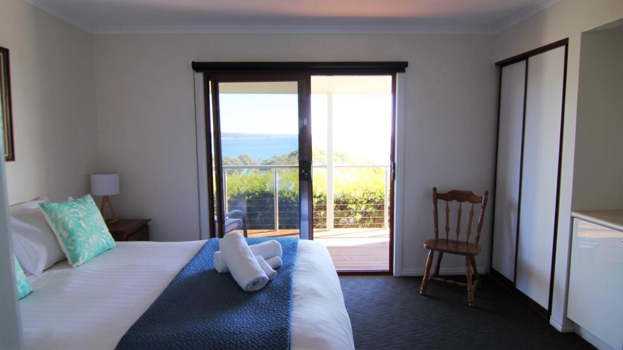 Dolphin Lookout Cottage - Amazing Views Of The Bay Of Fires Binalong Bay Extérieur photo
